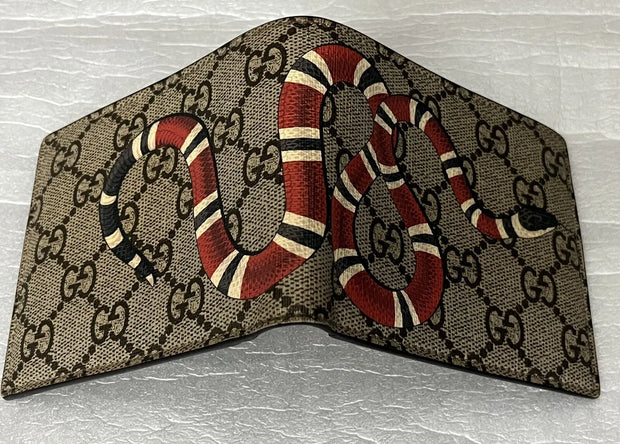Gucci Bifold Wallet Beige GG Supreme Signature Canvas Kingsnake Snake Print